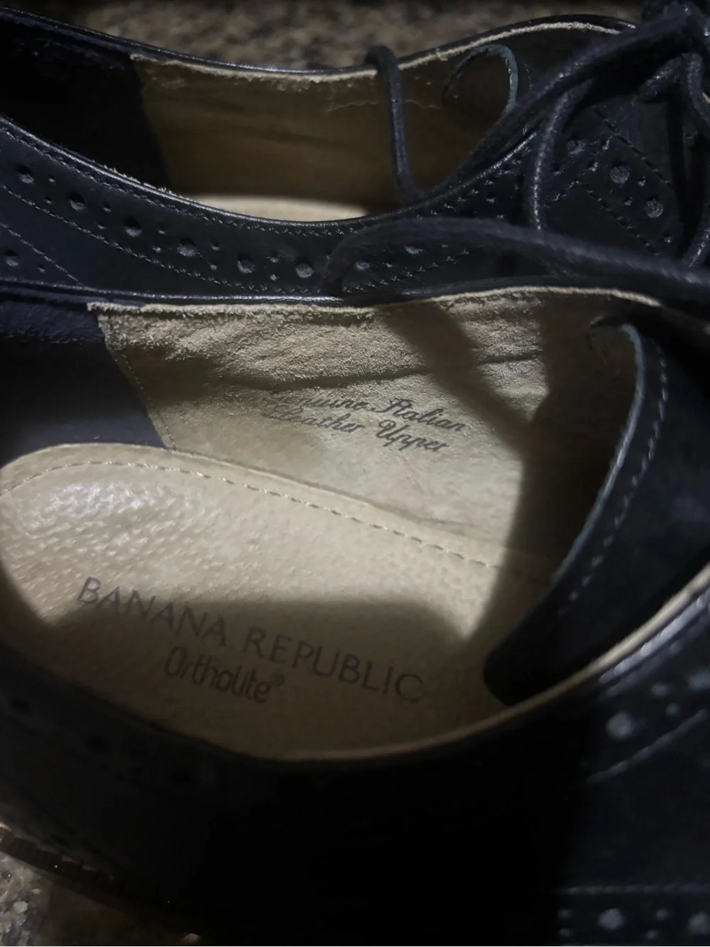 Banana Republic elegant wingtip